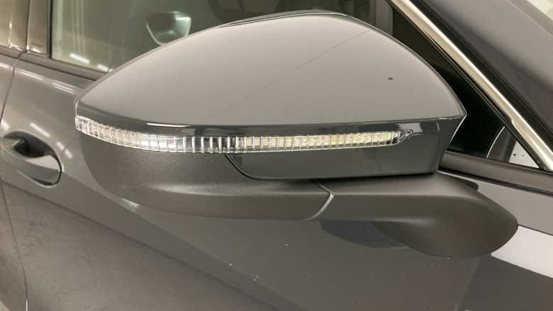 Volkswagen Tayron 2.0 TDI R-Line 5dr DSG7 [7 Seat] Diesel Estate